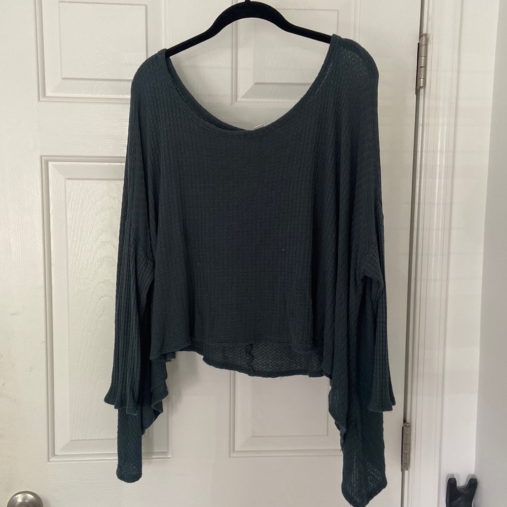 Miami oversized dark green flowy long sleeve top! Size XS!